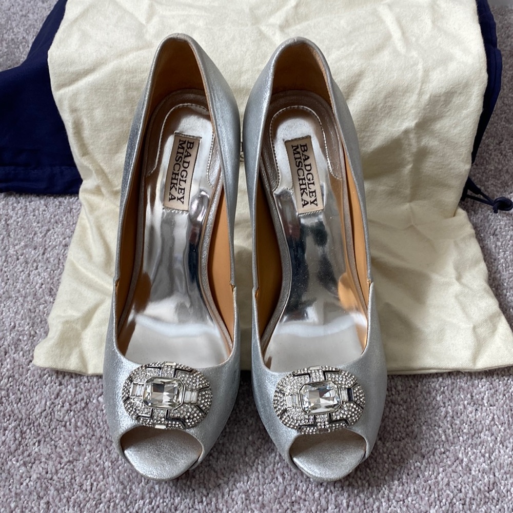 Silver peep toe pumps